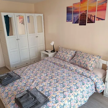 деси * Бургас